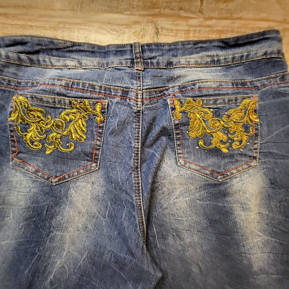 Southpole Jean Shorts Women's 20 Blue Distressed Y2K Embroidered Pockets - Picture 10 of 11